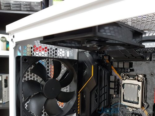 Corsair Carbide 275R 59