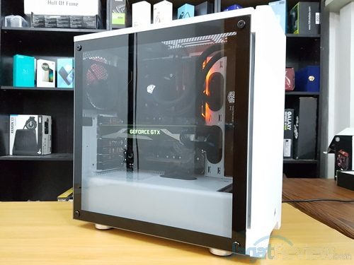 Corsair Carbide 275R 61