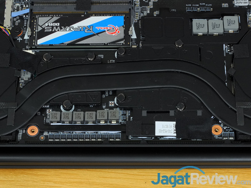 Review Gigabyte Aero 15X v8: Kencang, Tipis, dan Terjangkau dengan Core i7 8750H 24 Gigabyte Aero 15X v8 Heatsink