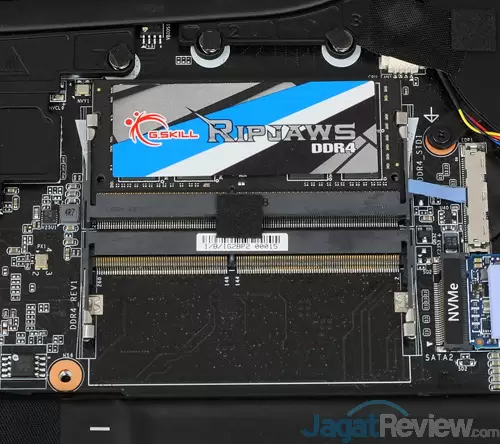 Review Gigabyte Aero 15X v8: Kencang, Tipis, dan Terjangkau dengan Core i7 8750H 27 Gigabyte Aero 15X v8 Memory