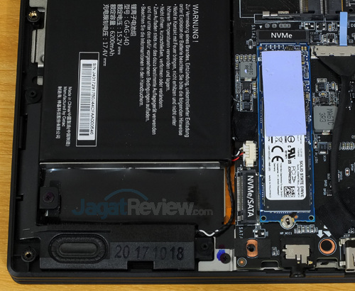 Review Gigabyte Aero 15X v8: Kencang, Tipis, dan Terjangkau dengan Core i7 8750H 28 Gigabyte Aero 15X v8 Storage Speaker Left