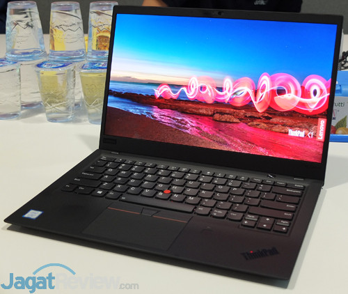 Hands-On Laptop Lenovo ThinkPad X1 Carbon (Gen 6) & X1 Yoga (Gen 3) 2 Lenovo ThinkPad Media Workshop 2018 01