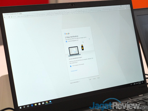 Hands-On Laptop Lenovo ThinkPad X1 Carbon (Gen 6) & X1 Yoga (Gen 3) 7 Lenovo ThinkPad Media Workshop 2018 11