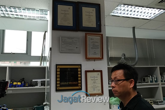 Kunjungan Headquarter FSP: Mengintip Laboratorium Security Regulation Departments 3 P 20180424 095231 vHDR Auto