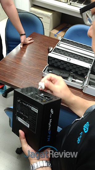 Kunjungan Headquarter FSP: Mengintip Laboratorium Security Regulation Departments 7 P 20180424 095731 vHDR Auto