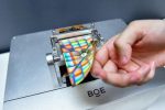 BOE flexible AMOLED panel prototype img assist 400x267