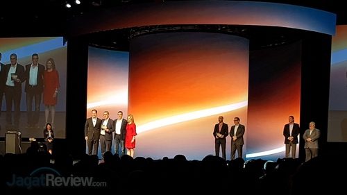 DTW2018 Customer Award 01