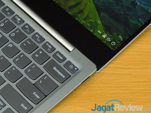 Review Notebook AMD Ryzen: Lenovo IdeaPad 720S-13ARR 11 Lenovo IP 720S 13ARR Power Button