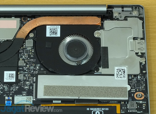 Review Notebook AMD Ryzen: Lenovo IdeaPad 720S-13ARR 21 Lenovo IP 720S 13ARR SSD