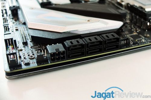 Hands-On Motherboard AMD Ryzen Threadripper: Gigabyte X399 Aorus Xtreme 7 Computex 2018 X399 Aorus Xtreme 08