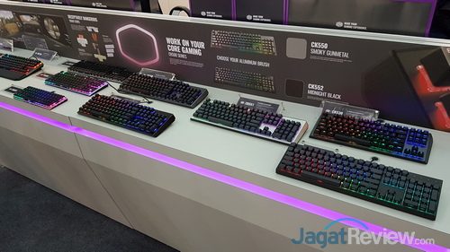 Booth Raid Computex 2018: Cooler Master 18 Cooler Master Keyboard