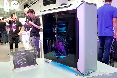 Booth Raid Computex 2018: Cooler Master 8 Cooler Master MasterCase SL600M