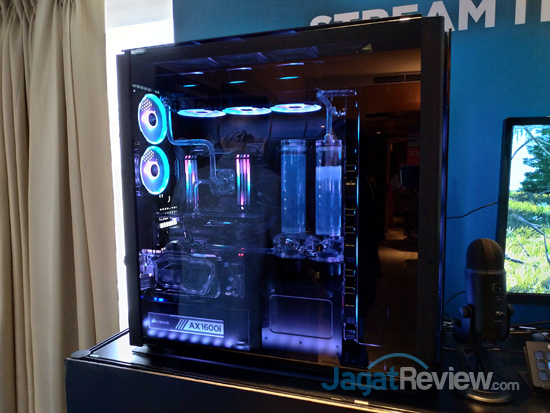 Jajaran Casing Terbaru Corsair Tampil Memesona di Computex 2018 10 Corsair Obsidian 1000D 02