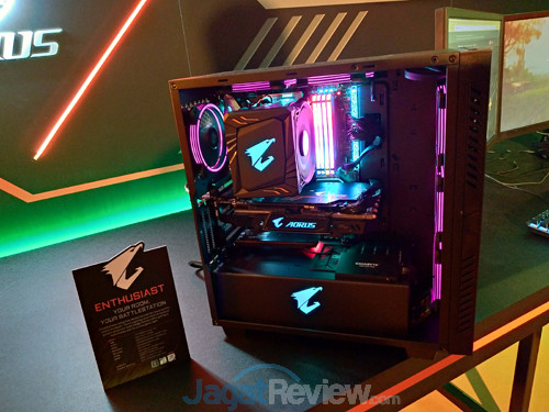 Mengintip Konsep  Gigabyte Aorus Gamer Room Concept 03