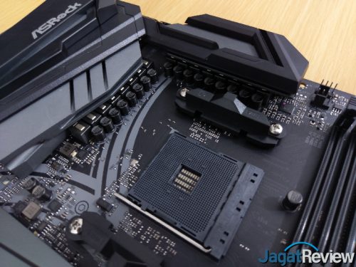 Hands-On Motherboard ASRock X470 Taichi 1 1 19s