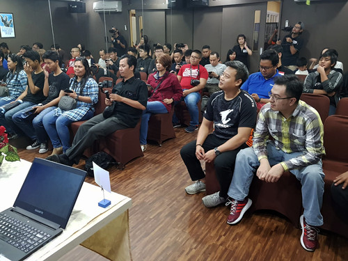 Gelar  Gigabyte Laptop Fans Meeting 02