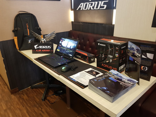 Gelar  Gigabyte Laptop Fans Meeting 06