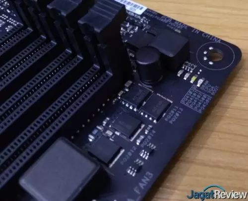 Hands-On Motherboard ASUS ROG STRIX X470-F Gaming 6 2 10s