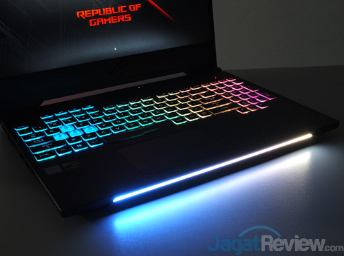 Review Notebook Gaming: ASUS ROG STRIX GL504GS Scar II 14 ASUS ROG GL504GS Backlit Lighting Bar