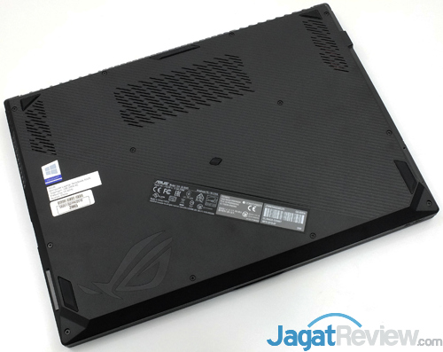 Review Notebook Gaming: ASUS ROG STRIX GL504GS Scar II 20 ASUS ROG GL504GS Bottom Side