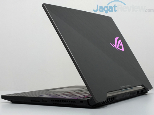 Review Notebook Gaming: ASUS ROG STRIX GL504GS Scar II 5 ASUS ROG GL504GS Rear Side v2