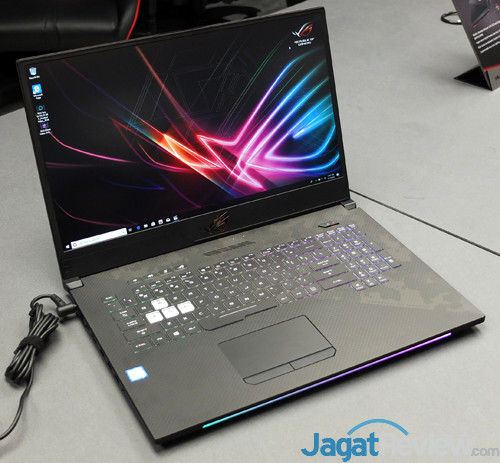 Hands-On ASUS ROG Strix GL704 Scar II - Gaming Lebih Puas dengan Layar Besar 1 ASUS ROG GL704 01