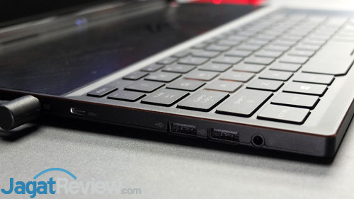 Hands-On Laptop Gaming Super Tipis - ASUS ROG Zephyrus S GX531 8 ASUS ROG Zephyrus S GX531 07