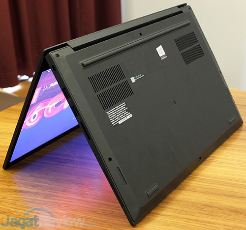 Lenovo ThinkPad X1 Extreme: Laptop Bisnis Yang Siap Untuk Kerja Serius dan Bersantai 8 Lenovo ThinkPad X1 Extreme 08