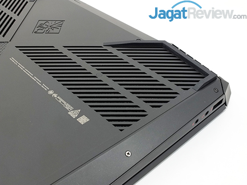 HP Omen 15 dc0036tx Ventilation Intake 02