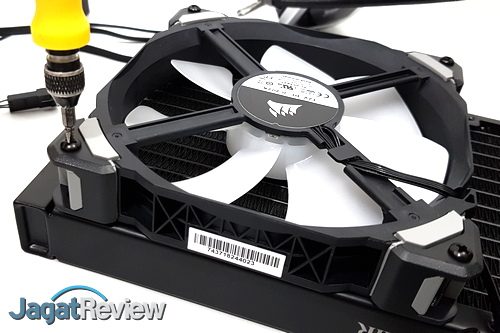 Corsair H115i RGB Platinum 27