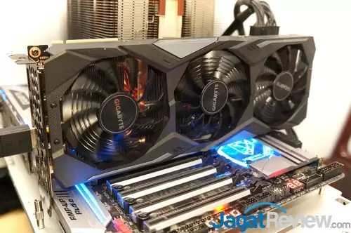 Hands-on: Gigabyte GeForce RTX 2080 Ti Gaming OC 11G 1 DSC03201ss