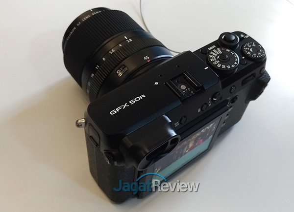 Lebih Compact dan Ringan, Fujifilm Resmi Hadirkan GFX 50R 2 GFX 50R 01