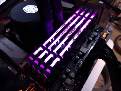 Review RAM HyperX Predator RGB DDR4-3200 32GB Kit (4x 8GB) 16 IMAG2058