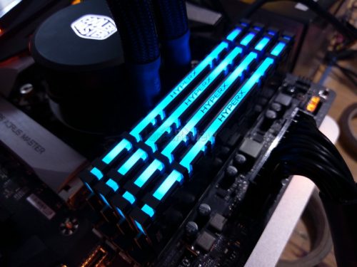 Review RAM HyperX Predator RGB DDR4-3200 32GB Kit (4x 8GB) 17 IMAG2059