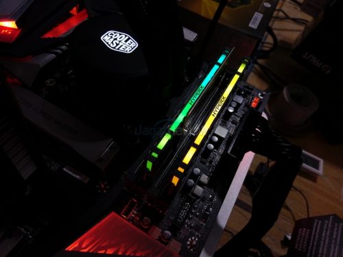 Review RAM HyperX Predator RGB DDR4-3200 32GB Kit (4x 8GB) 20 IMAG2078