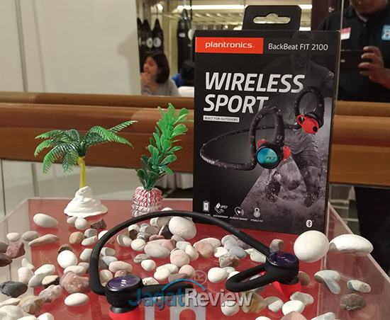 Sasar Pengguna Mobile, Plantronics Luncurkan Lima Headphone Wireless di Indonesia 4 P 20181128 104932 vHDR Auto