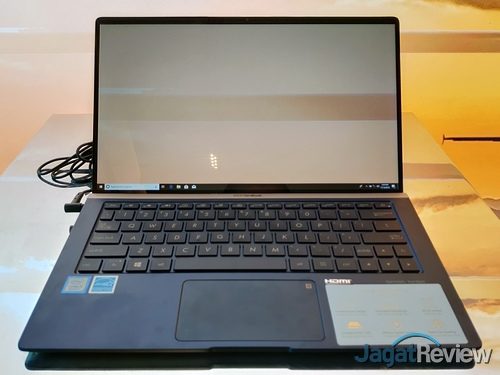 ASUS di CES 2019: PC  ASUS 17