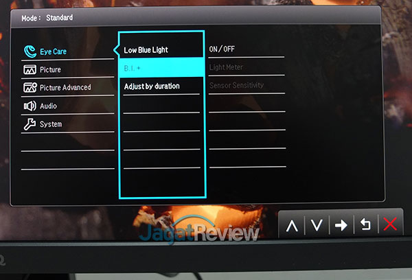 Hands-On Review Gaming Monitor 4K HDR: BenQ EW3270U 7 03 Eyecare BI