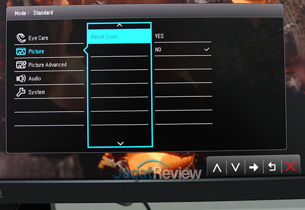 Hands-On Review Gaming Monitor 4K HDR: BenQ EW3270U 15 04 Picture Reset