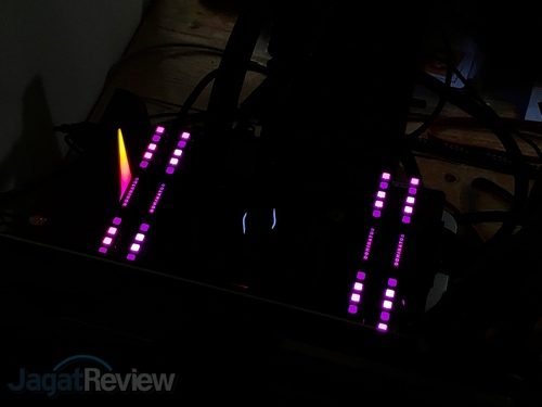 Review RAM Corsair Dominator Platinum RGB DDR4-3200 32GB Kit (4x 8GB) 13 Corsair Dominator Platinum RGB 04