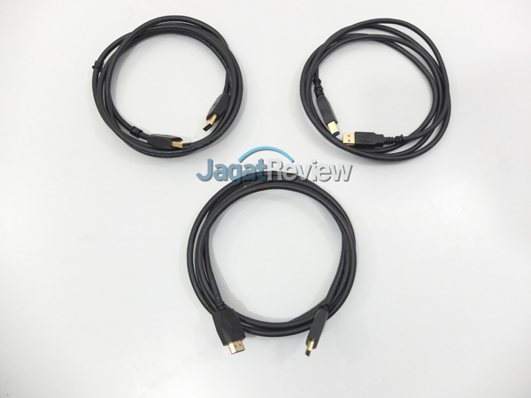 Hands-On Review Monitor: ASUS ROG SWIFT PG27UQ 5 DSCF8733