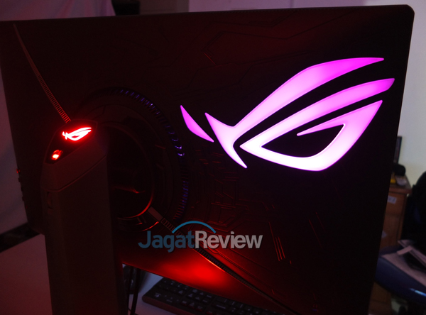 Hands-On Review Monitor: ASUS ROG SWIFT PG27UQ 6 DSCF8751