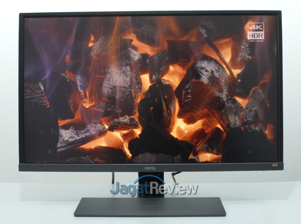 Hands-On Review Gaming Monitor 4K HDR: BenQ EW3270U 6 HDR Off