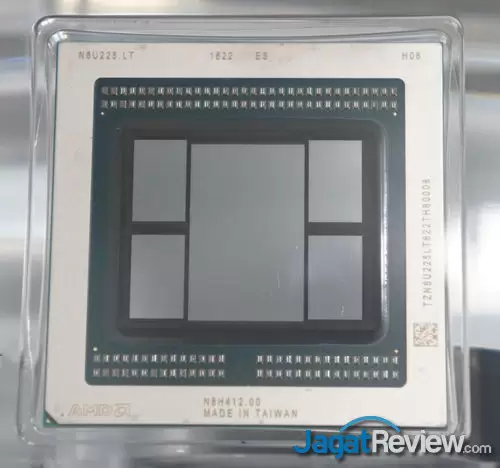 4K Gaming Benchmark: Radeon VII vs GeForce RTX 2080 54 RadeonVII 12