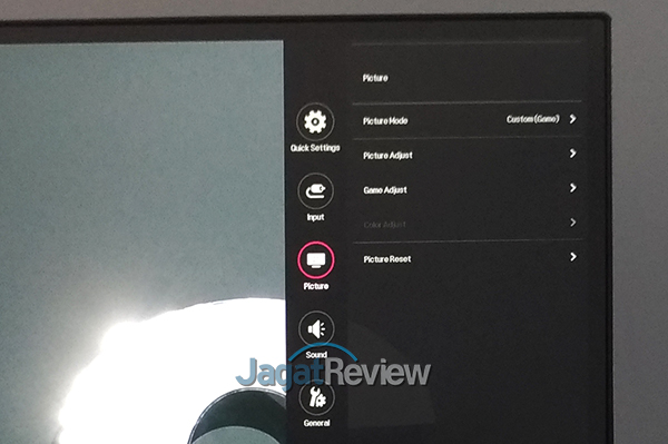 Hands-On Review Monitor: LG 27UK850 6 006 Picture