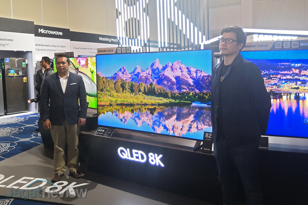 8K QLED TV