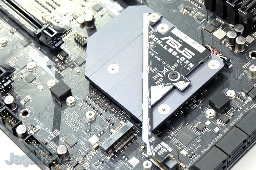 Hands-On Review ASUS ROG Maximus XI Extreme 8 ASUS ROG Maximus XI Extreme 22