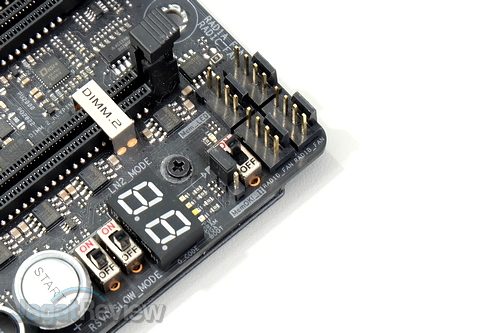 Hands-On Review ASUS ROG Maximus XI Extreme 8 ASUS ROG Maximus XI Extreme 25
