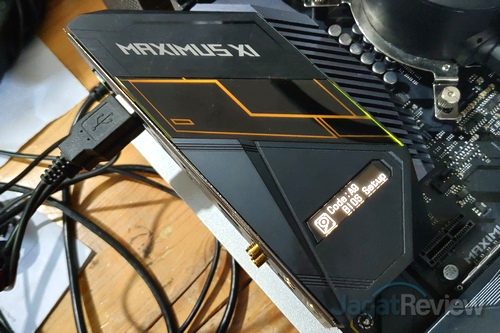 Hands-On Review ASUS ROG Maximus XI Extreme 4 ASUS ROG Maximus XI Extreme 35
