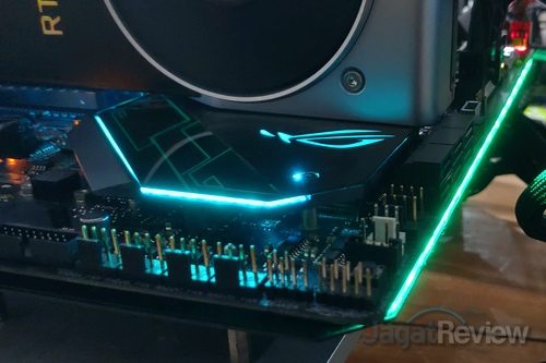 Hands-On Review ASUS ROG Maximus XI Extreme 5 ASUS ROG Maximus XI Extreme 37